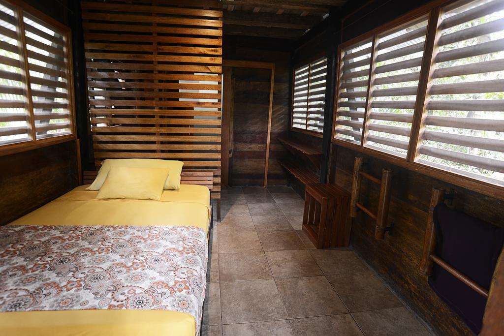 Jamu Lodge Puerto Montufar Kültér fotó