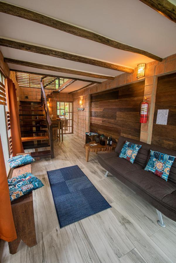 Jamu Lodge Puerto Montufar Kültér fotó